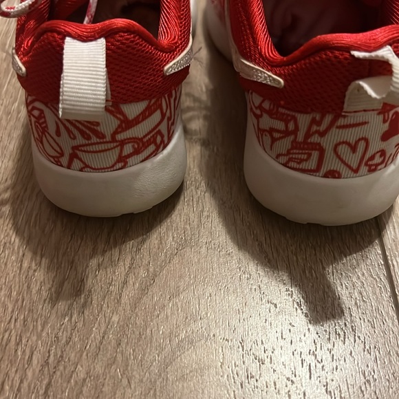 Nike 677784-003 Kids Grade School Roshe ONE Print size 11C - Picture 4 of 5